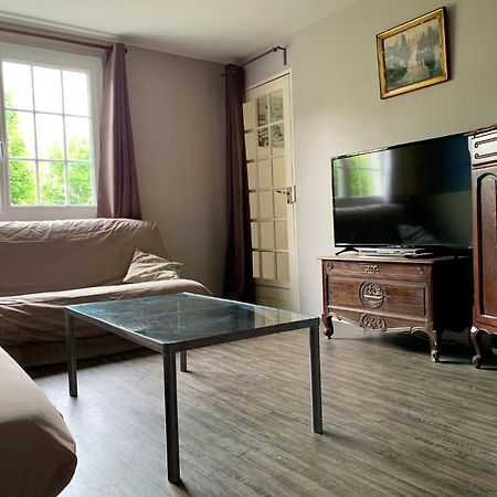 Chez Madame Titus Villa Ormoy-Villers Luaran gambar