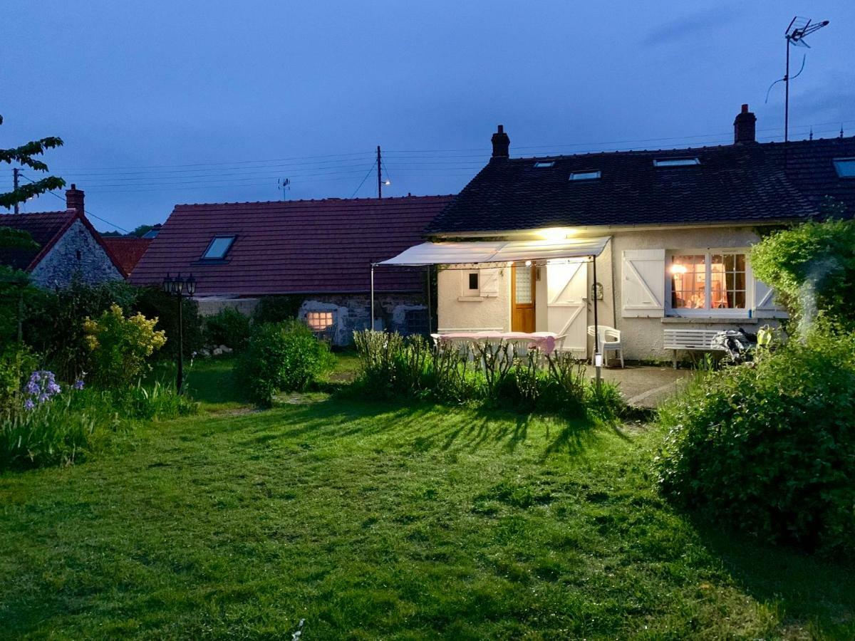 Chez Madame Titus Villa Ormoy-Villers Luaran gambar